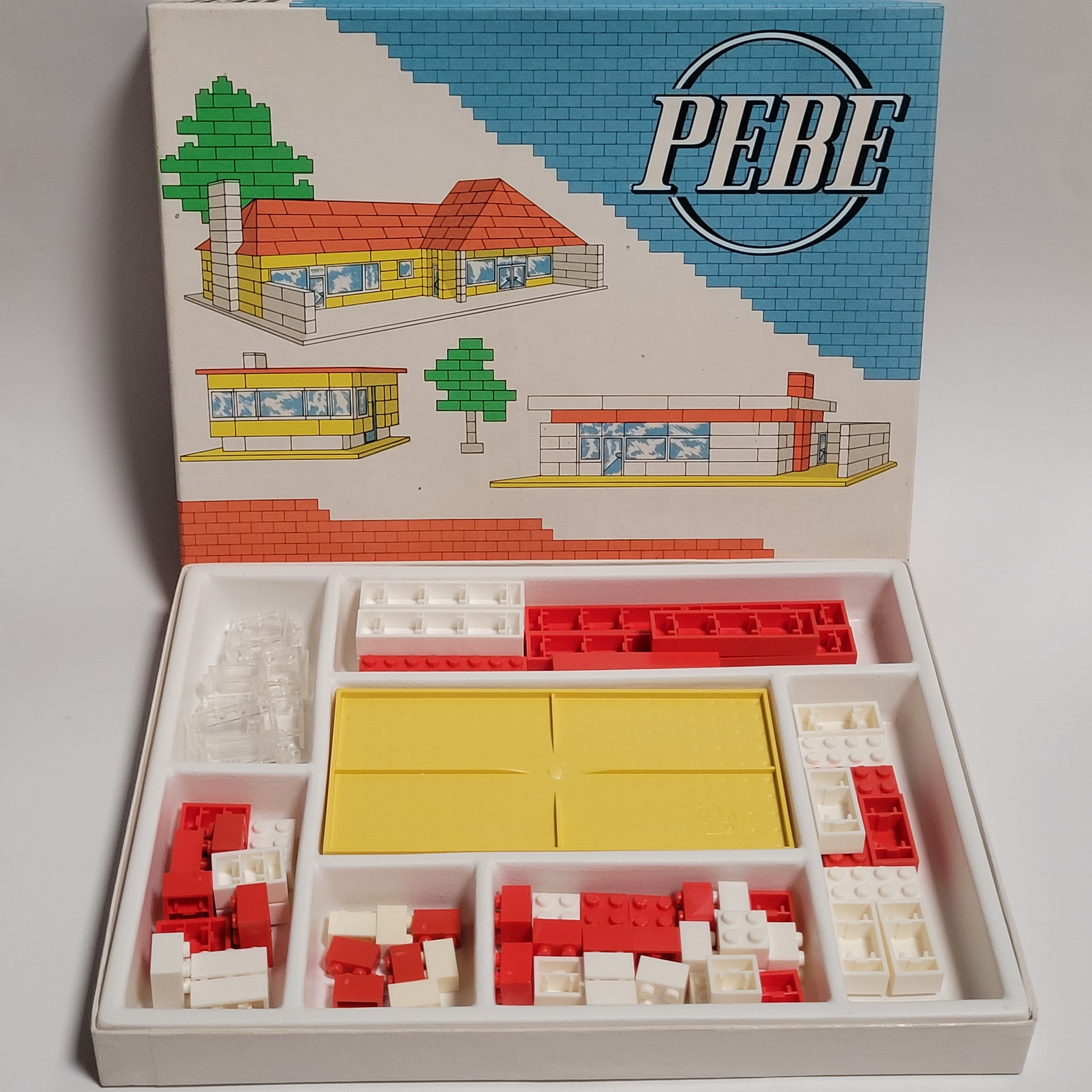 PeBe plastic bricks set